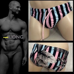 Along Pouch Swimsuit Medium 32-40" waist Nylon / spandex Gently worn Fully lined